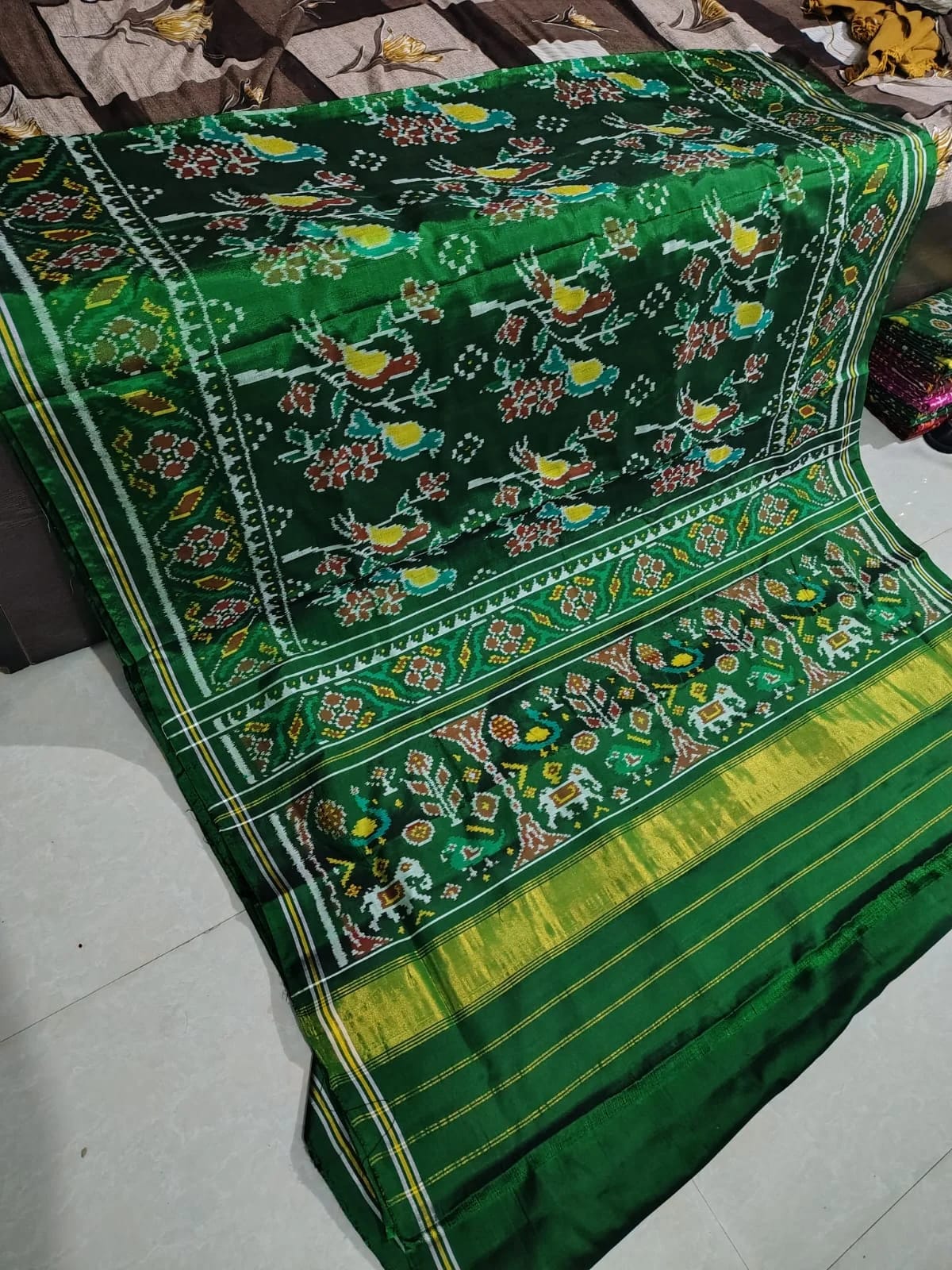 Emerald Green Popat Vine Silk Patola Saree